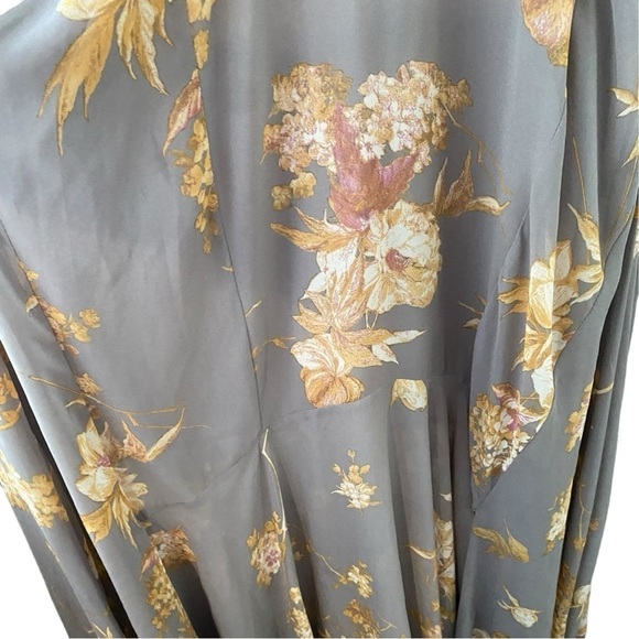 Dress Forum Floral Flared Hem Maxi Dress I Size: S - Picture 7 of 16